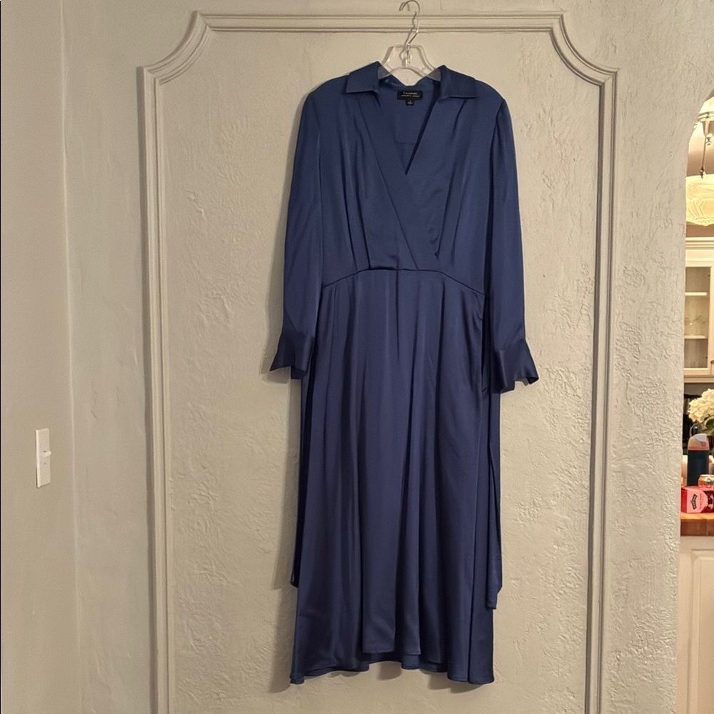 Elegant Blue Women's Dress